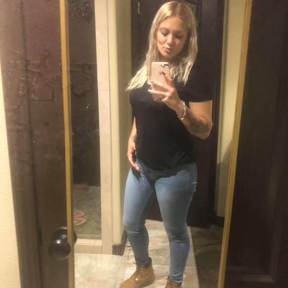 Meet your Posher, Juanita - Picture 1 of 1